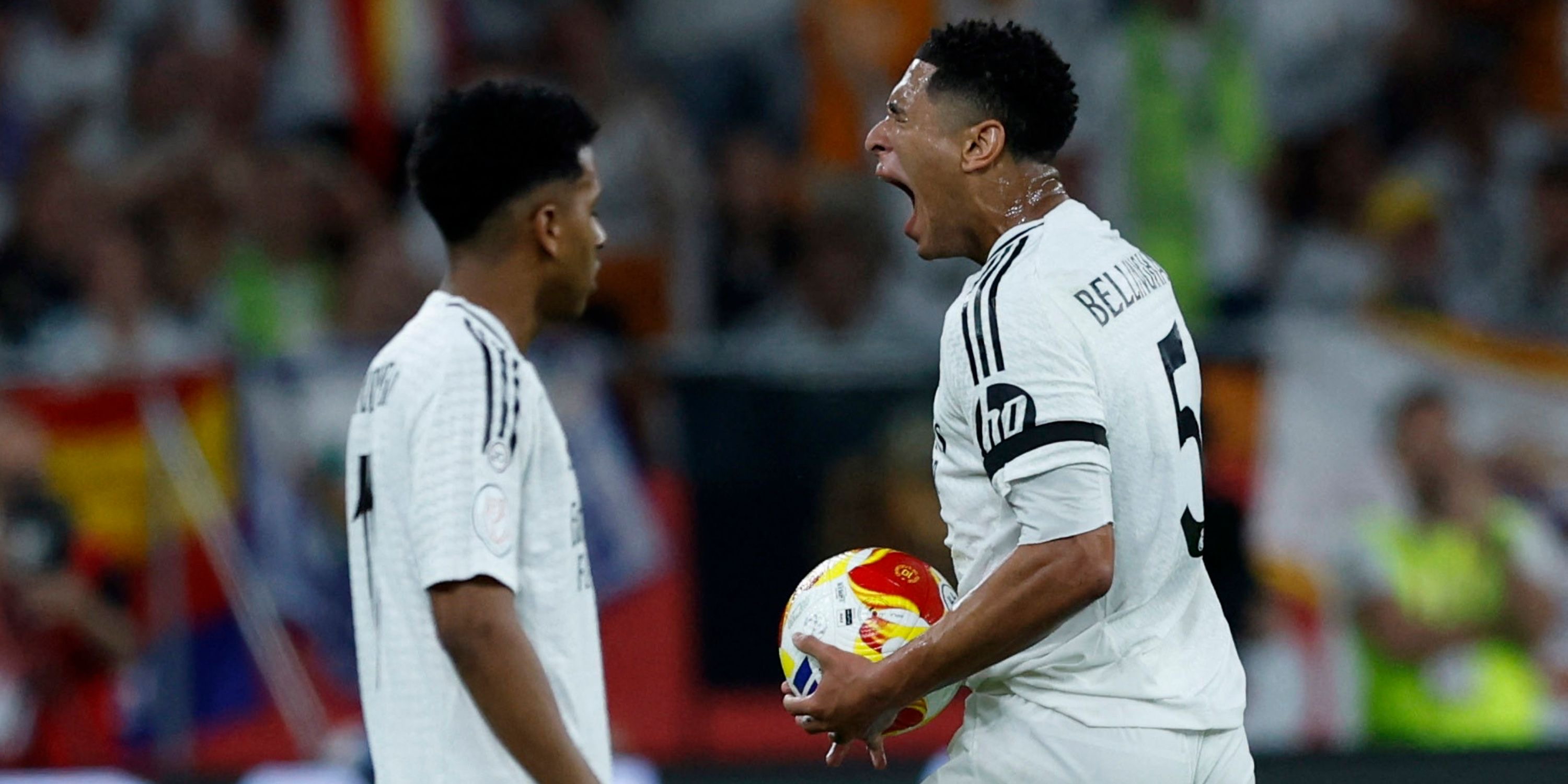 国王杯赛程吃紧，尤文图斯转会期调整名单，话题不断，更衣室氛围转暖(尤文图斯佛罗伦萨回放)