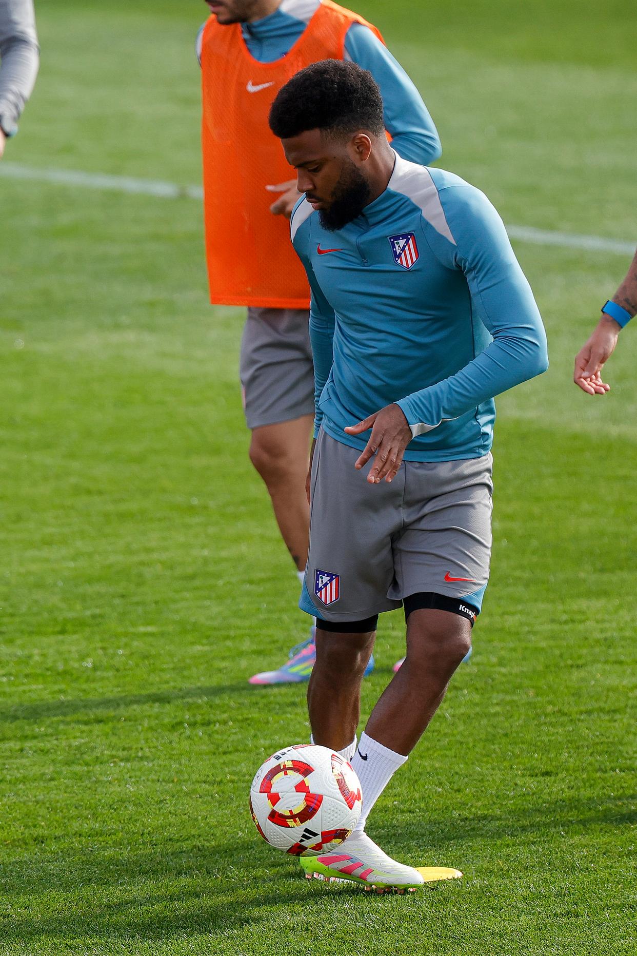 壹号娱乐关于赛前马德里竞技备战社区盾，豪取连胜细节曝光，压力陡增，资深球员宣示担当的信息