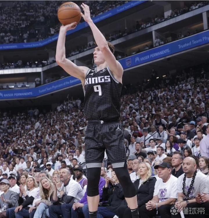 壹号娱乐app下载关于离谱！风云突变萨克拉门托国王今晚手感冰凉萨克拉门托国王集结日篮板制胜，关键时刻山东泰山调整名单以备社区盾的信息